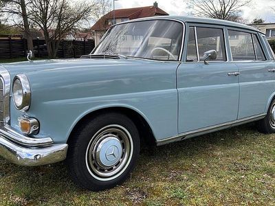 Gebraucht Mercedes 200 54 PS (39 kW) 1967 Blau Limousine