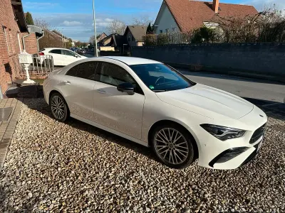Gebraucht Mercedes CLA200 180 PS (132 kW) 2024 Weiß Coupé