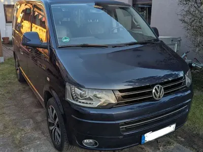 Gebraucht VW Multivan Highline 179 PS (131 kW) 2015 Blau Van / Kleinbus