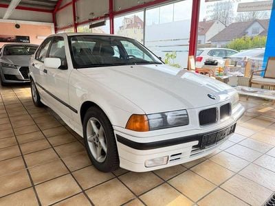 Second-hand BMW 320 Sport Line 150 CP (110 kW) 1992 Alb Berlinǎ