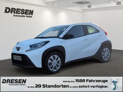 Gebraucht Toyota Aygo X X-play 72 PS (52 kW) 2022 Weiß SUV