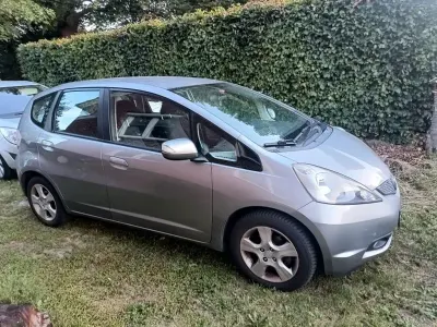 Gebraucht Honda Jazz Comfort 99 PS (72 kW) 2010 Silber Kleinwagen