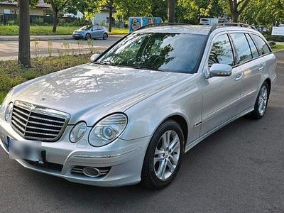 Mercedes E320