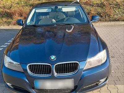Gebraucht BMW 316 2011 Blau Limousine