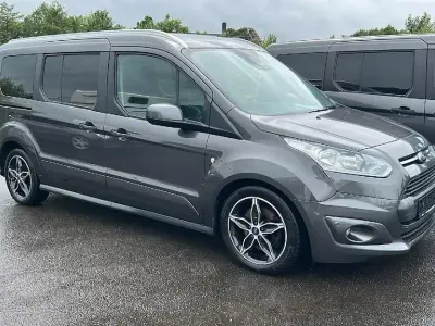 Gebraucht Ford Grand Tourneo Connect Titanium 120 PS (88 kW) 2018 Grau Van / Kleinbus