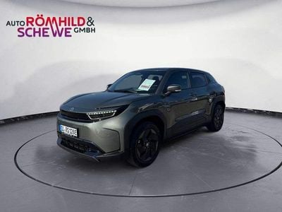 Neu Toyota Urban Cruiser 127 kW (174 PS) 2026 Pine green (gruen) SUV