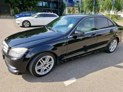 Gebraucht Mercedes C300 Avantgarde 231 PS (169 kW) 2010 Schwarz Limousine