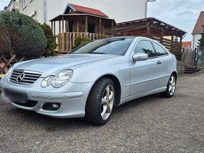 Second-hand Mercedes C160 122 CP (89 kW) 2006 Argintiu Coupe