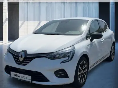 Gebraucht Renault Clio V Techno 140 PS (102 kW) 2023 Weiß Limousine