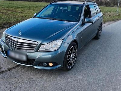 Gebraucht Mercedes 200 2011 Blau Kombi
