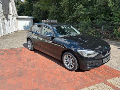 BMW 114