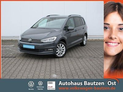 Grau Gebraucht 2020 VW Touran Comfortline Van / Kleinbus | 24.790 € (Etwas zu teuer)