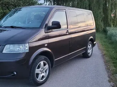 Gebraucht VW T5 130 PS (95 kW) 2008 Braun Van
