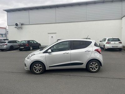 Second-hand Hyundai i10 Passion 67 CP (49 kW) 2016 Argintiu Hatchback