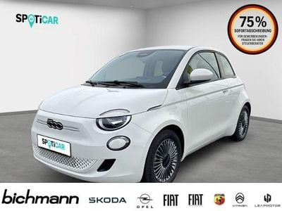 Uni) (weiss Gebraucht 2023 Fiat 500e Kleinwagen | 15.500 € (Superpreis)