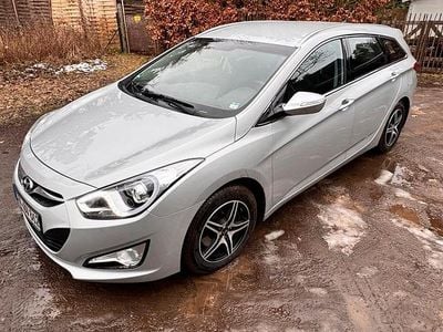 Gebraucht Hyundai i40 136 PS (100 kW) 2015 Silber Kombi
