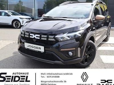 Schwarz Gebraucht 2024 Dacia Jogger Extreme Van / Kleinbus | 22.487 € (Fairer Preis)