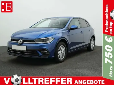 Gebraucht VW Polo Style 95 PS (69 kW) 2024 Blau Limousine
