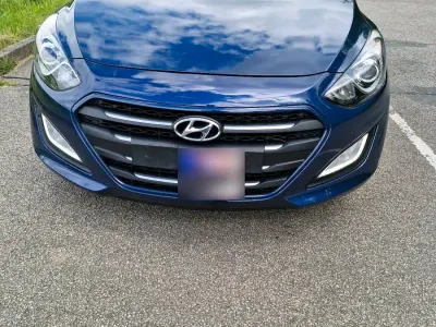 Gebraucht Hyundai i30 2016 Blau Limousine