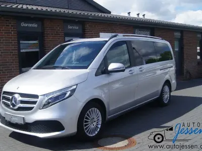 Gebraucht Mercedes V220 Edition 163 PS (119 kW) 2021 Silber Van / Kleinbus