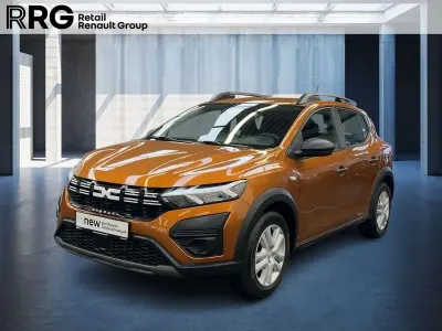 Usata Dacia Sandero Essentiel 101 CV (74 kW) 2024 Arancione Berlina