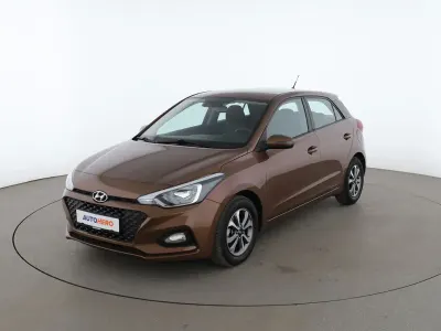 Gebraucht Hyundai i20 Select 84 PS (61 kW) 2019 Braun Kleinwagen
