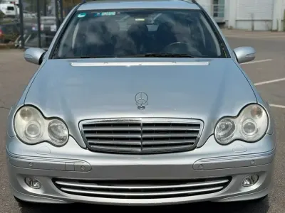Gebraucht Mercedes C200 Elegance 122 PS (89 kW) 2006 Silber Kombi