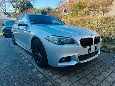 Gebraucht BMW 530 Sport Line 258 PS (189 kW) 2014 Silber Kombi