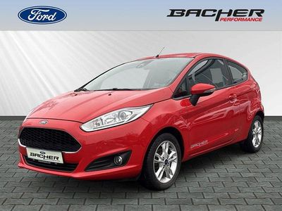 Gebraucht Ford Fiesta Celebration 101 PS (74 kW) 2016 Rot