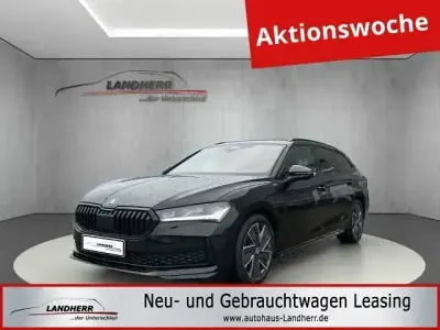 Gebraucht Skoda Superb 193 PS (141 kW) 2025 Ebony schwarz metallic (metallic) Kombi