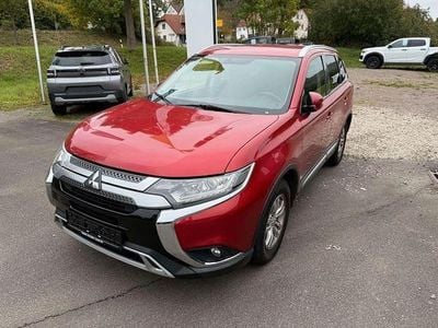 Gebraucht Mitsubishi Outlander Diamant Edition 150 PS (110 kW) 2019 Karminrot (m) SUV