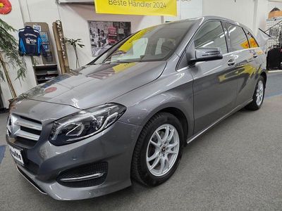 Grau Gebraucht 2018 Mercedes B180 Urban Van / Kleinbus | 17.999 € (Etwas zu teuer)