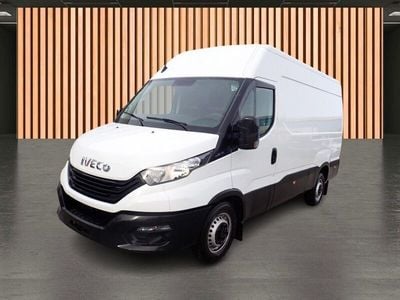 Gebraucht Iveco Daily 156 PS (114 kW) 2023 Weiß white ic 194 Van