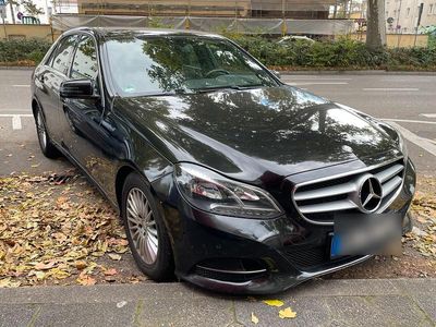 Mercedes E200