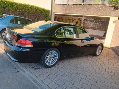 BMW 745
