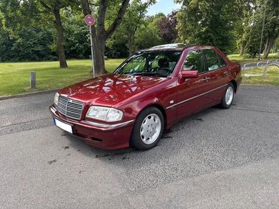 Mercedes C180