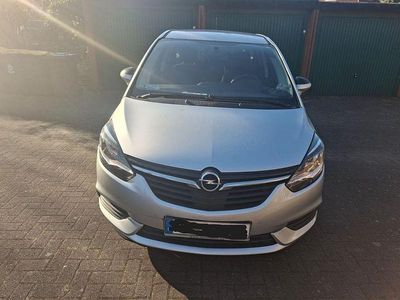 Gebraucht Opel Zafira Edition 120 PS (88 kW) 2018 Silber Van / Kleinbus