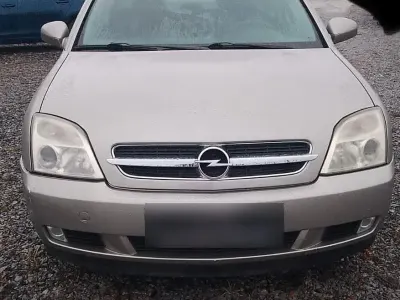 Gebraucht Opel Vectra 122 PS (89 kW) 2002 Beige Limousine