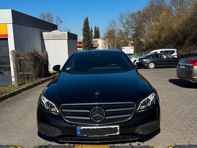 Gebraucht Mercedes E200 197 PS (144 kW) 2019 Schwarz Limousine