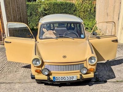 Gelb Gebraucht 1988 Trabant 601 Limousine | 6.777 €