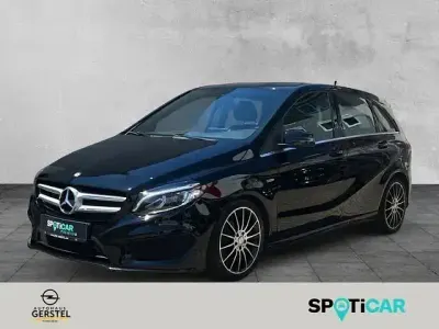 Gebraucht Mercedes B180 AMG line 122 PS (89 kW) 2017 Schwarz Kleinwagen