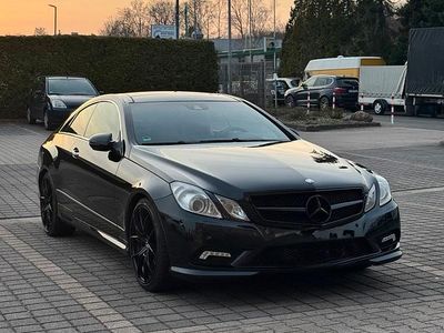 Usata Mercedes E250 Sport 204 CV (150 kW) 2009 Nero Coupé