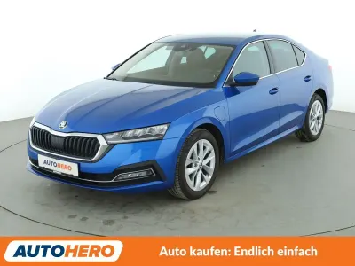 Gebraucht Skoda Octavia Style 204 PS (150 kW) 2022 Blau Limousine
