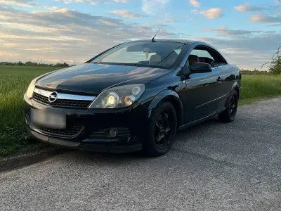 Gebraucht Opel Astra 150 PS (110 kW) 2007 Schwarz Cabrio