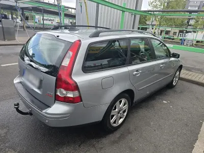Gebraucht Volvo V50 140 PS (102 kW) 2006 Silber Kombi