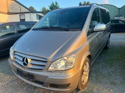 Używany Mercedes Viano Edition 224 KM (164 kW) 2012 Srebrny Minivan