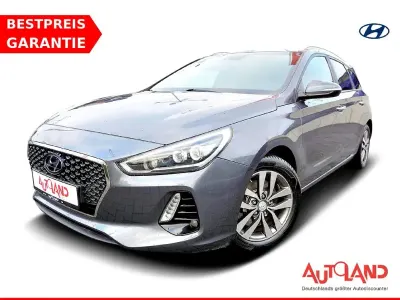 Gebraucht Hyundai i30 120 PS (88 kW) 2017 Grau Limousine