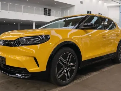 Używany Ford Capri Premium 210 kW (286 KM) 2024 Żółty SUV