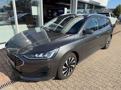 Gebraucht Ford Focus Titanium 116 PS (85 kW) 2025 Grau Limousine