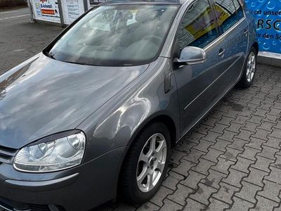 Usata VW Golf V 102 CV (75 kW) 2007 Grigio Berlina
